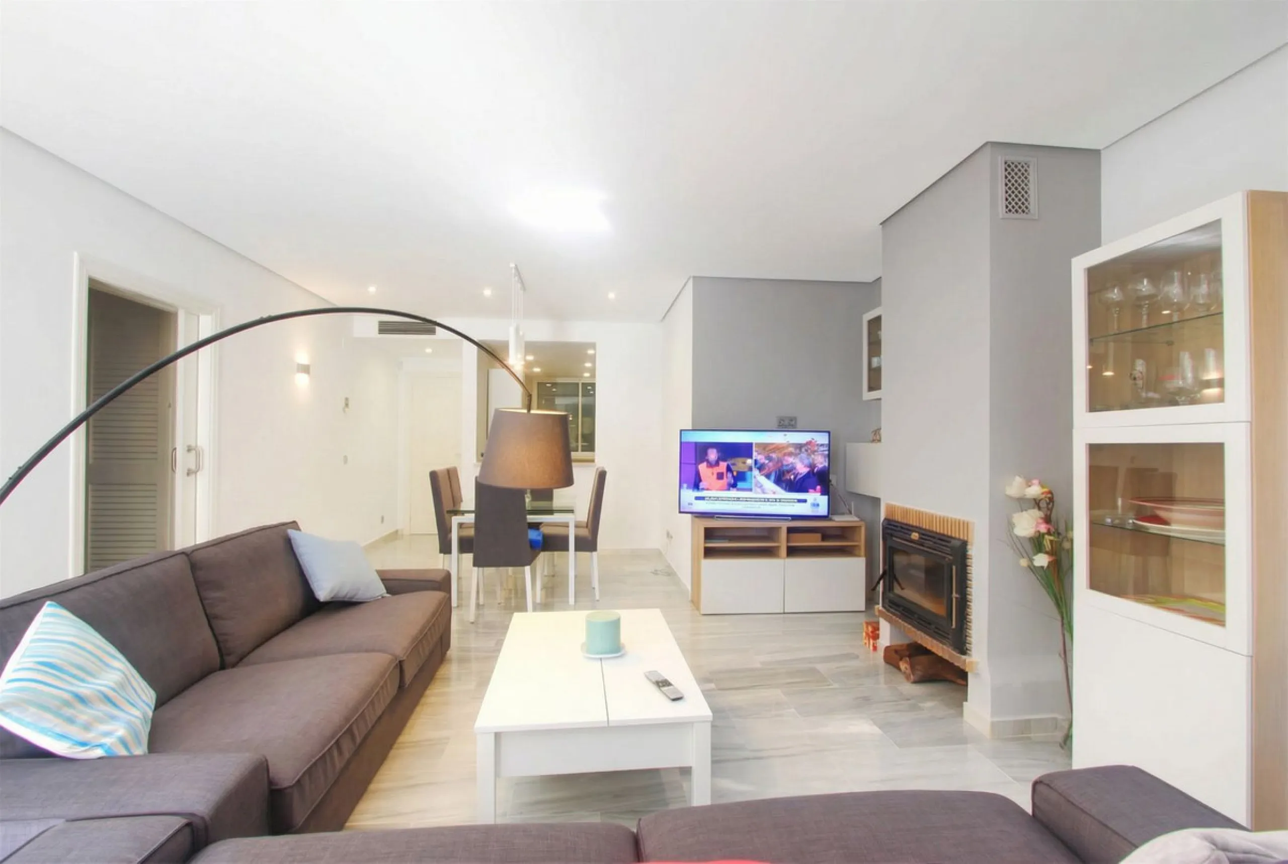 Apartment - Ground Floor Apartment в продаже в Marbella, Málaga. В доме 3 спален и 2 ванных комнат. Площадь дома 116 м²