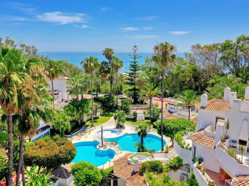 Apartment - Ground Floor Apartment в продаже в Marbella, Málaga. В доме 3 спален и 2 ванных комнат. Площадь дома 116 м²