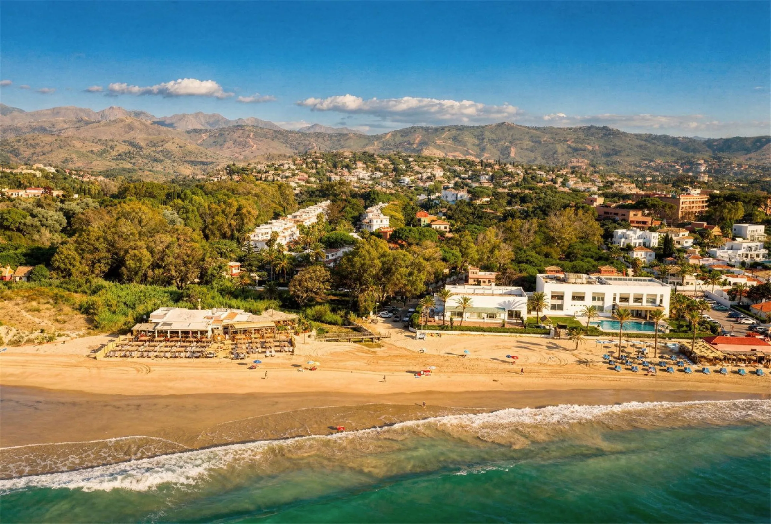 Apartment - Ground Floor Apartment в продаже в Marbella, Málaga. В доме 3 спален и 2 ванных комнат. Площадь дома 116 м²