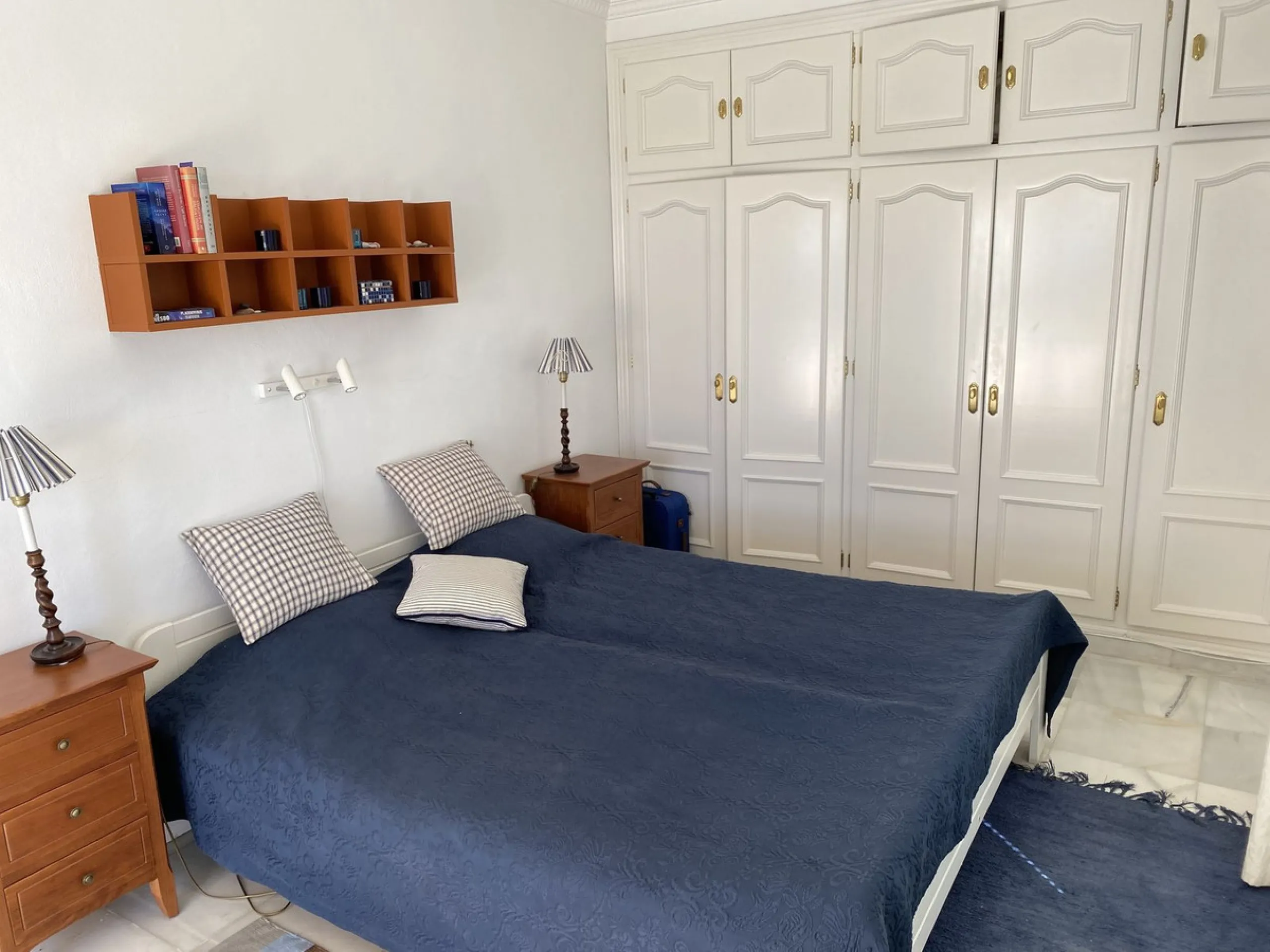A RARELY AVAILABLE SINGLE LEVEL VILLA IN A HIGHLY SOUGHT AFTER POSITION CLOSE TO THE WHITE WASHED AND HISTORICAL VILLAGE OF MIJAS