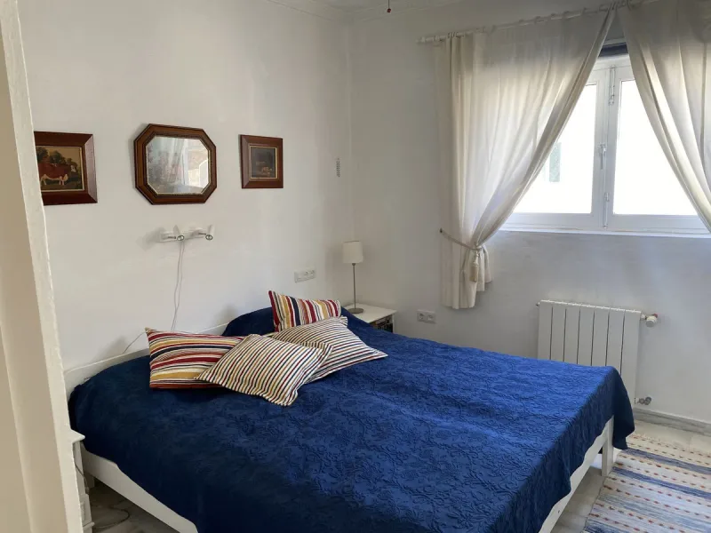 A RARELY AVAILABLE SINGLE LEVEL VILLA IN A HIGHLY SOUGHT AFTER POSITION CLOSE TO THE WHITE WASHED AND HISTORICAL VILLAGE OF MIJAS