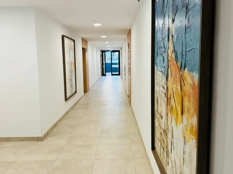 Bright 2-Bedroom Apartment with Terrace, Solarium & Premium Amenities in Fuengirola Reduced to €565,000 for a Quick Sale