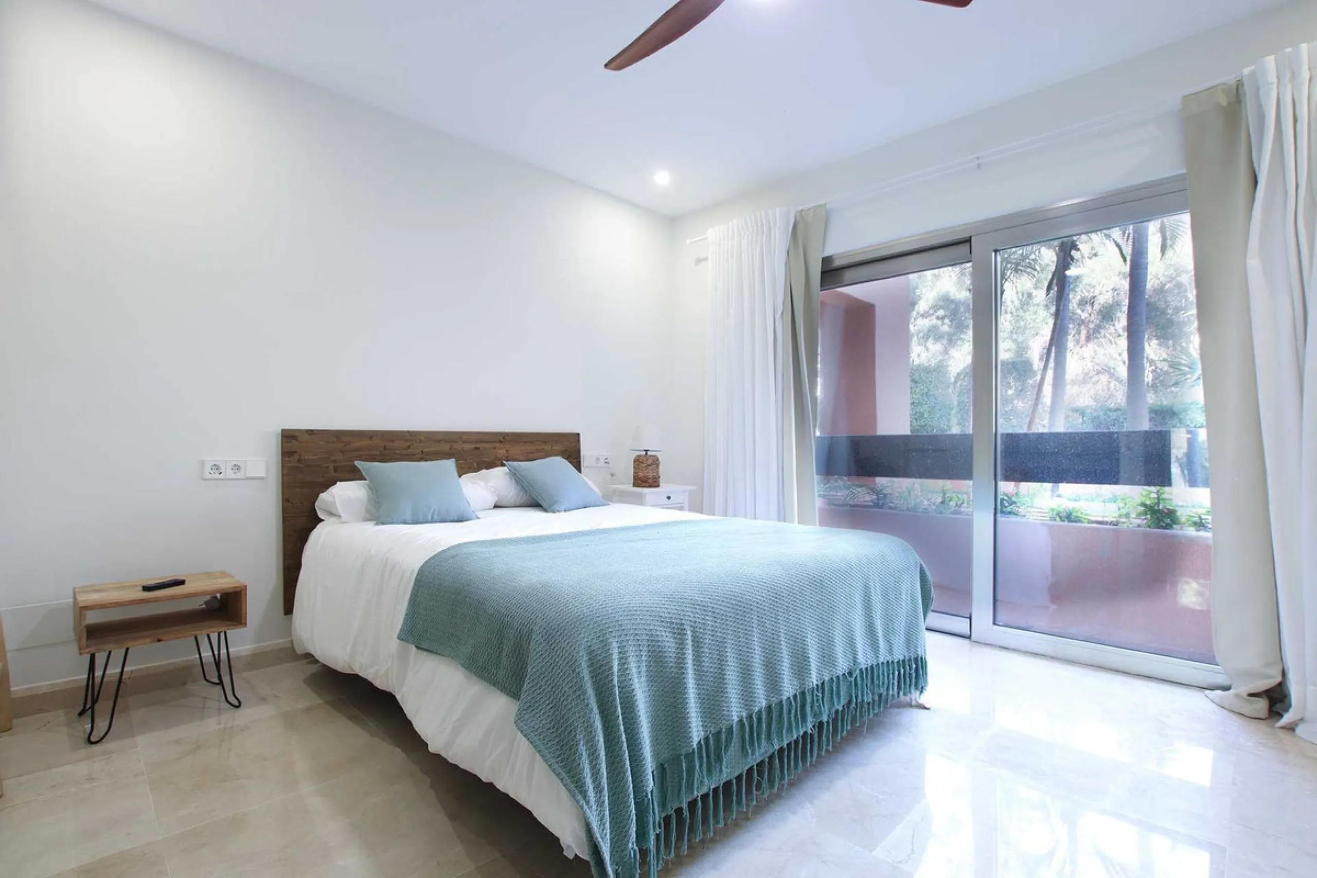 Apartment - Ground Floor Apartment в продаже в Marbella, Málaga. В доме 4 спален и 4 ванных комнат. Площадь дома 186 м²