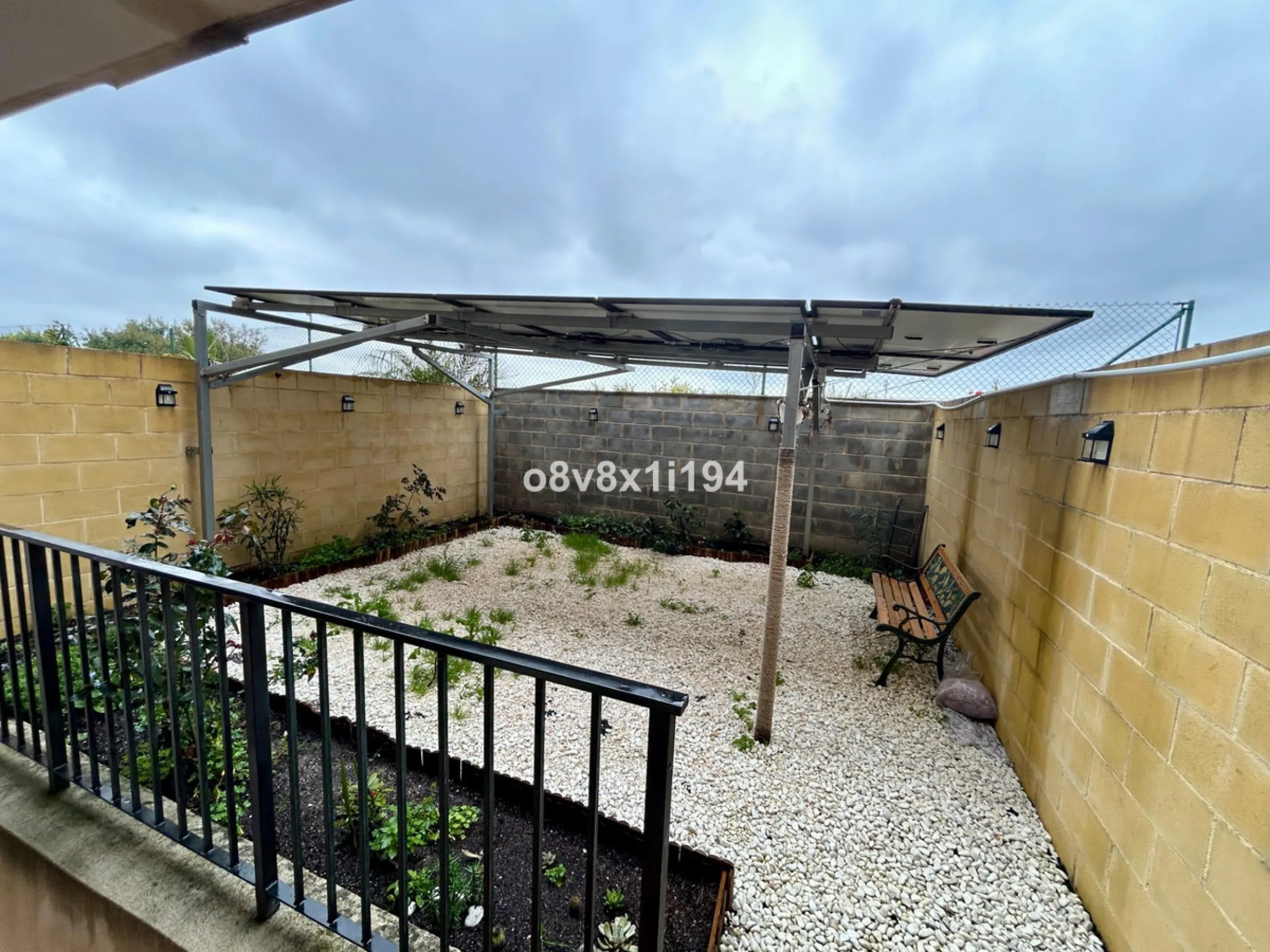 Ground floor apartment with private garden and basement in Doña Julia | 3 bedrooms + 2 parking spaces | High profitability