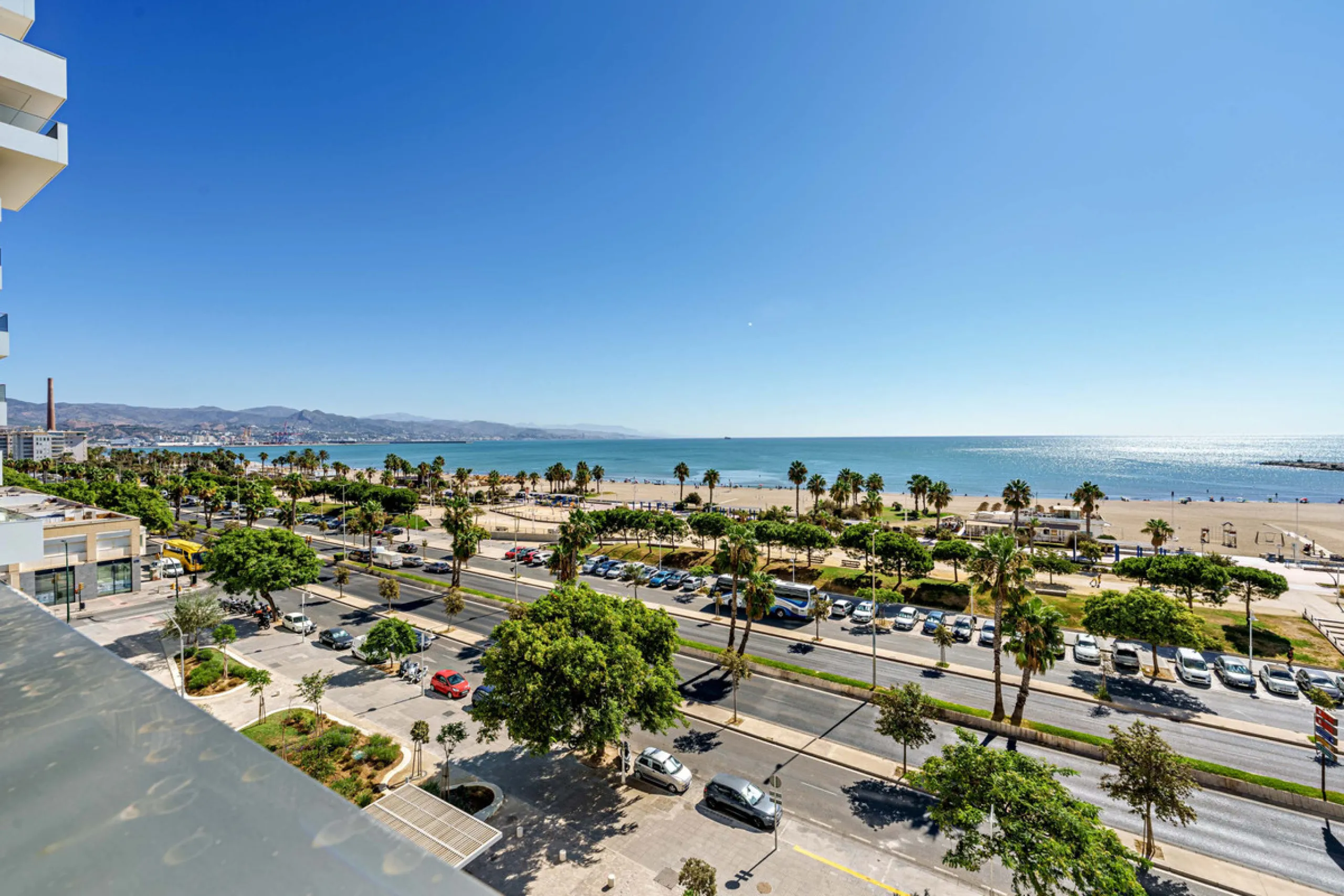Apartment - Middle Floor Apartment в продаже в Málaga, Málaga. В доме 2 спален и 2 ванных комнат. Площадь дома 191 м²