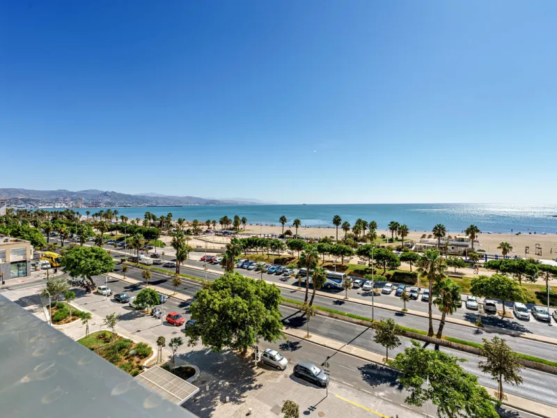 Apartment - Middle Floor Apartment в продаже в Málaga, Málaga. В доме 2 спален и 2 ванных комнат. Площадь дома 191 м²