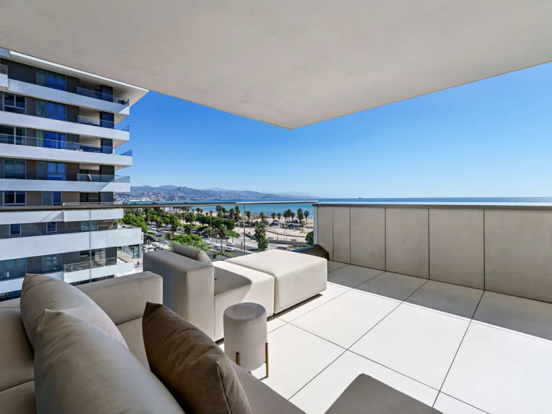 Apartment - Middle Floor Apartment в продаже в Málaga, Málaga. В доме 2 спален и 2 ванных комнат. Площадь дома 191 м²