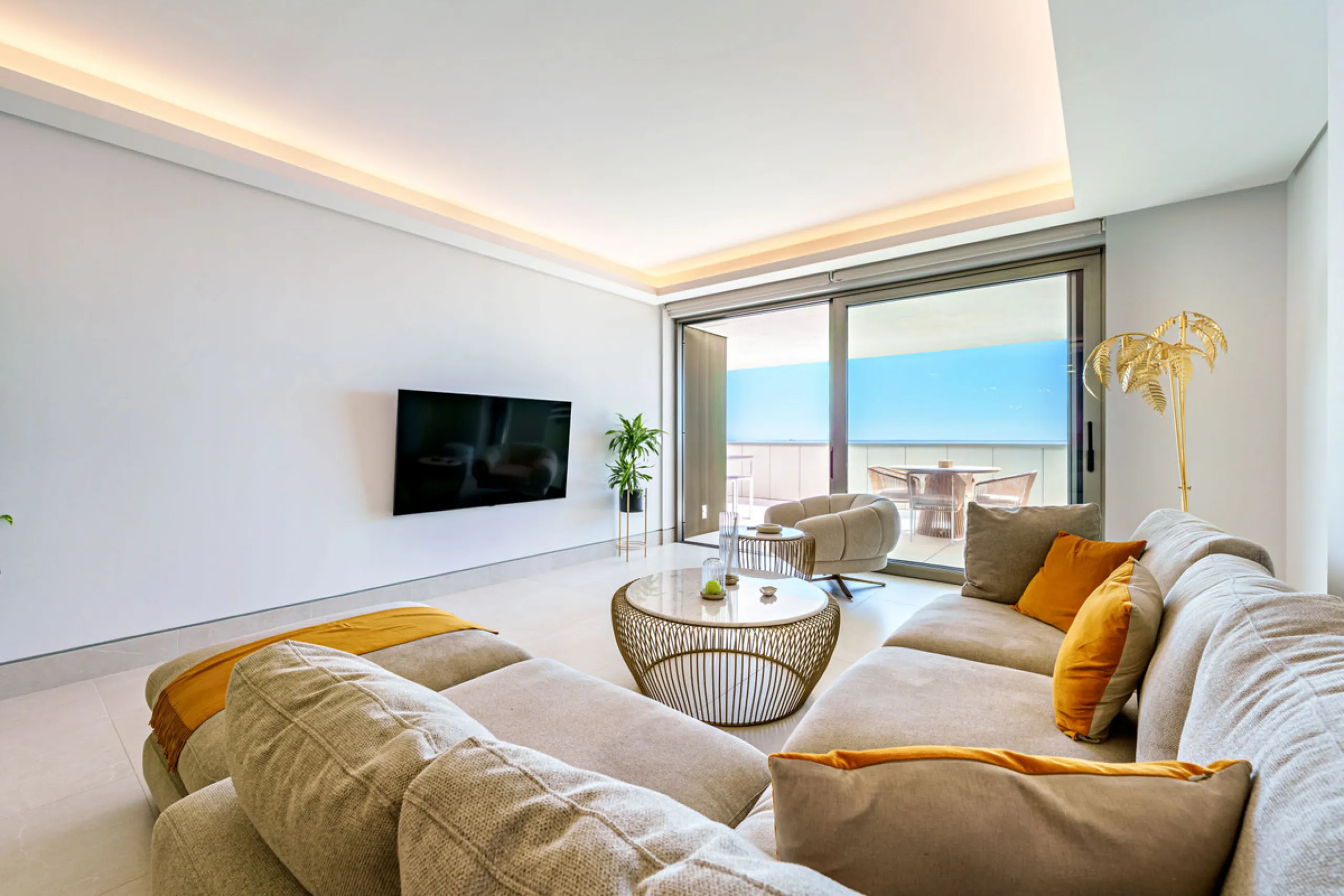 Apartment - Middle Floor Apartment в продаже в Málaga, Málaga. В доме 2 спален и 2 ванных комнат. Площадь дома 191 м²