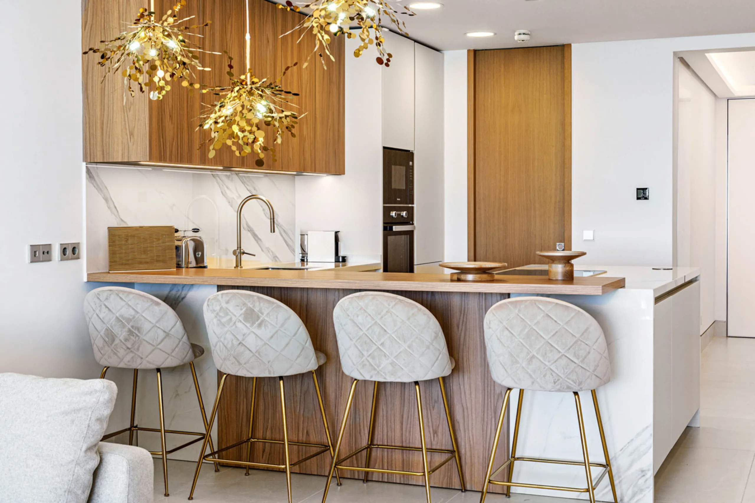 Apartment - Middle Floor Apartment в продаже в Málaga, Málaga. В доме 2 спален и 2 ванных комнат. Площадь дома 191 м²