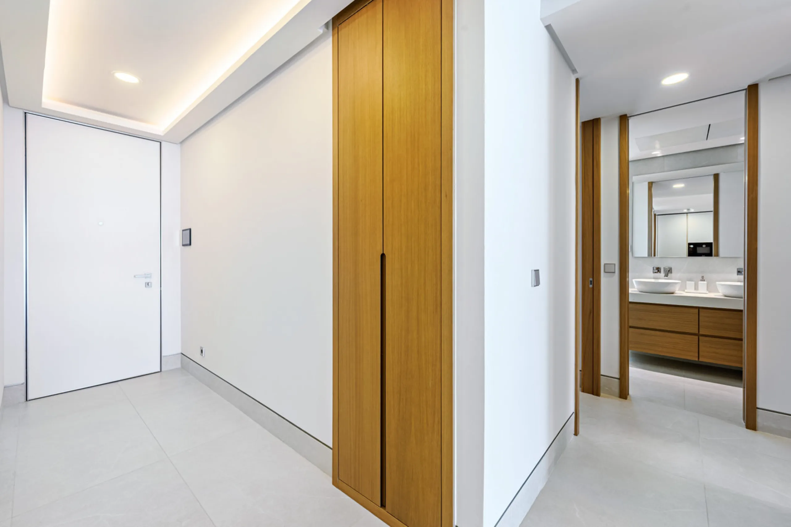 Apartment - Middle Floor Apartment в продаже в Málaga, Málaga. В доме 2 спален и 2 ванных комнат. Площадь дома 191 м²