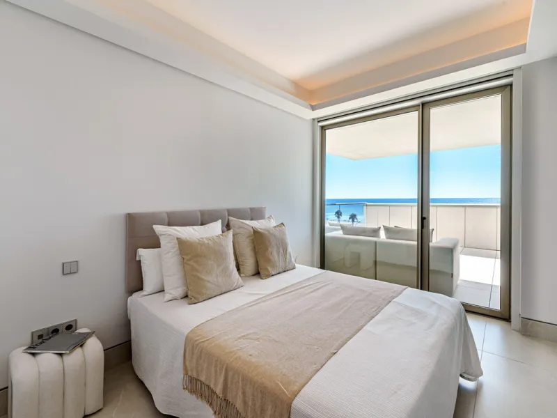 Apartment - Middle Floor Apartment в продаже в Málaga, Málaga. В доме 2 спален и 2 ванных комнат. Площадь дома 191 м²