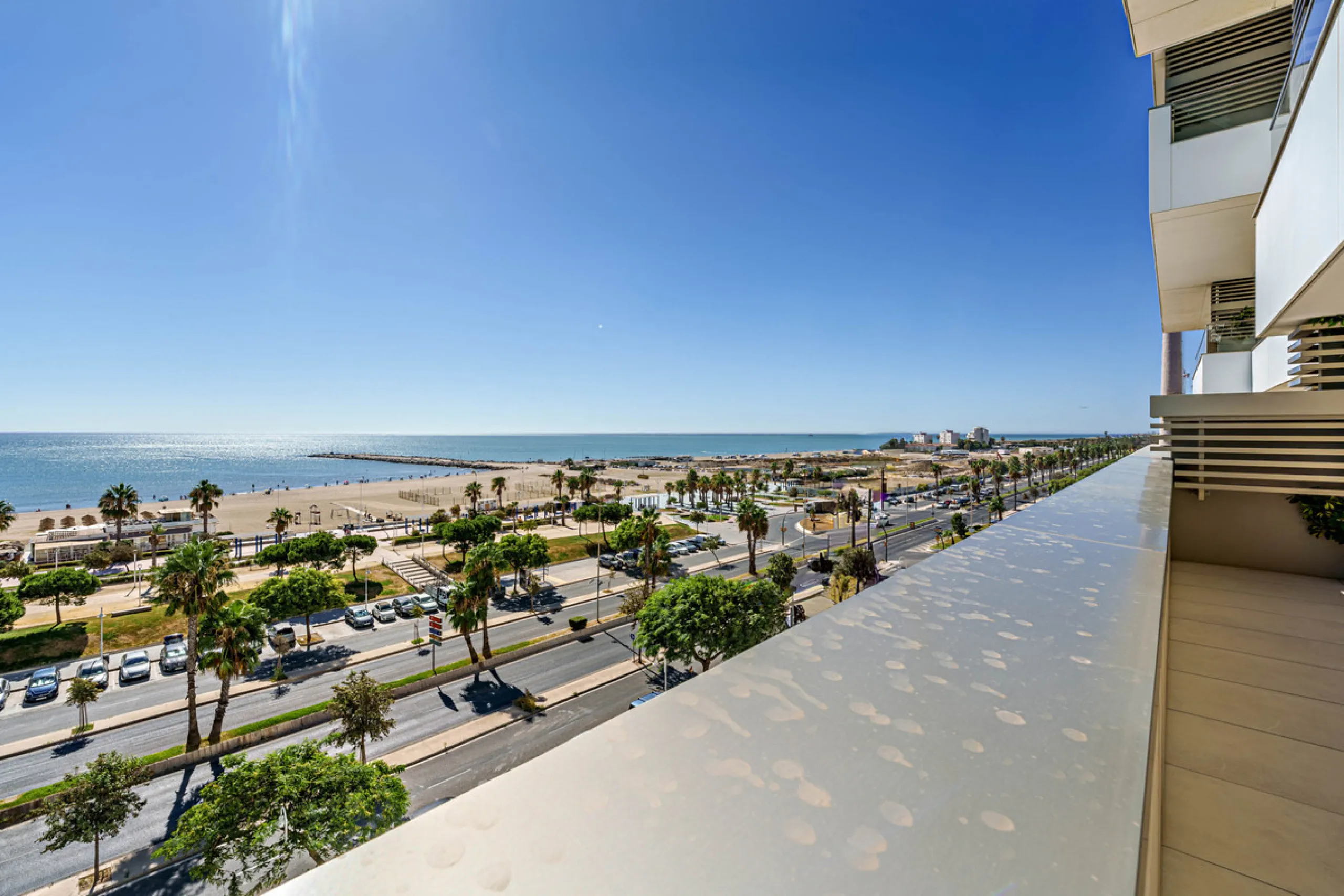 Apartment - Middle Floor Apartment в продаже в Málaga, Málaga. В доме 2 спален и 2 ванных комнат. Площадь дома 191 м²