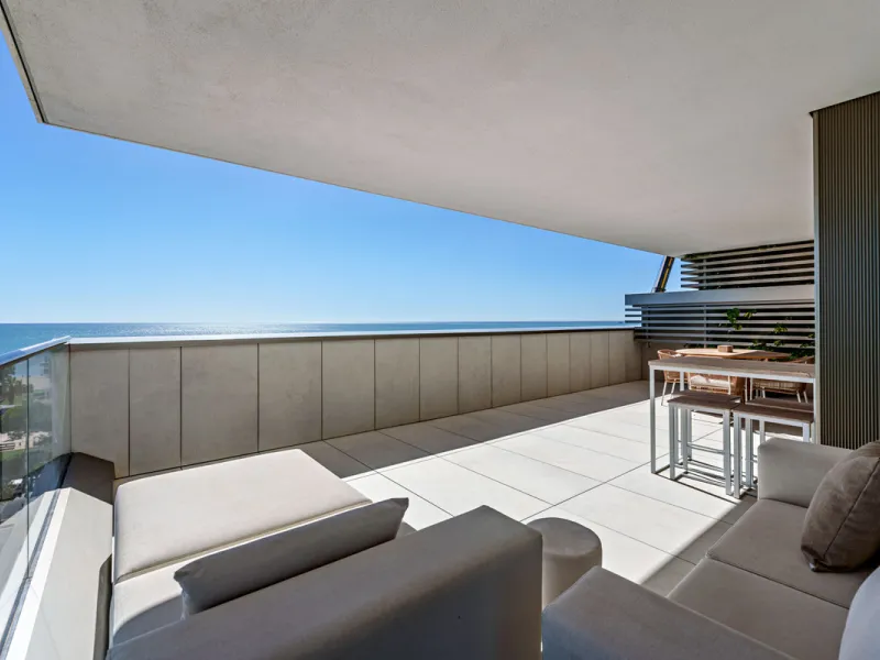Apartment - Middle Floor Apartment в продаже в Málaga, Málaga. В доме 2 спален и 2 ванных комнат. Площадь дома 191 м²