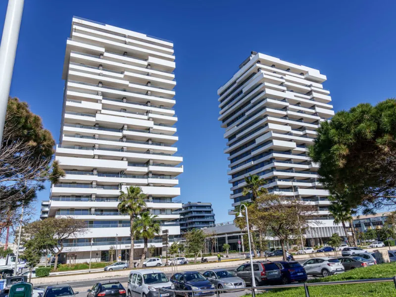 Apartment - Middle Floor Apartment в продаже в Málaga, Málaga. В доме 2 спален и 2 ванных комнат. Площадь дома 191 м²