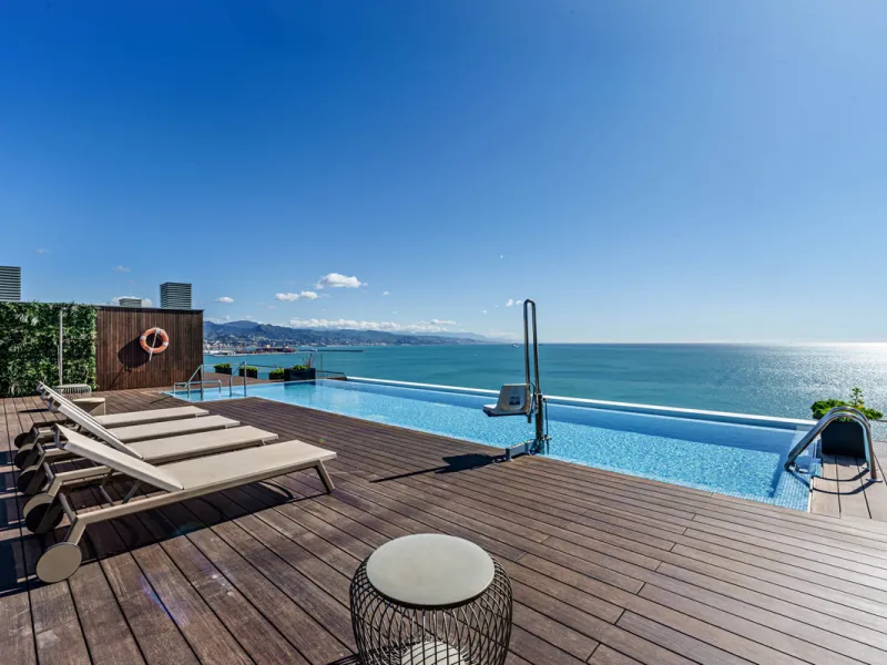 Apartment - Middle Floor Apartment в продаже в Málaga, Málaga. В доме 2 спален и 2 ванных комнат. Площадь дома 191 м²