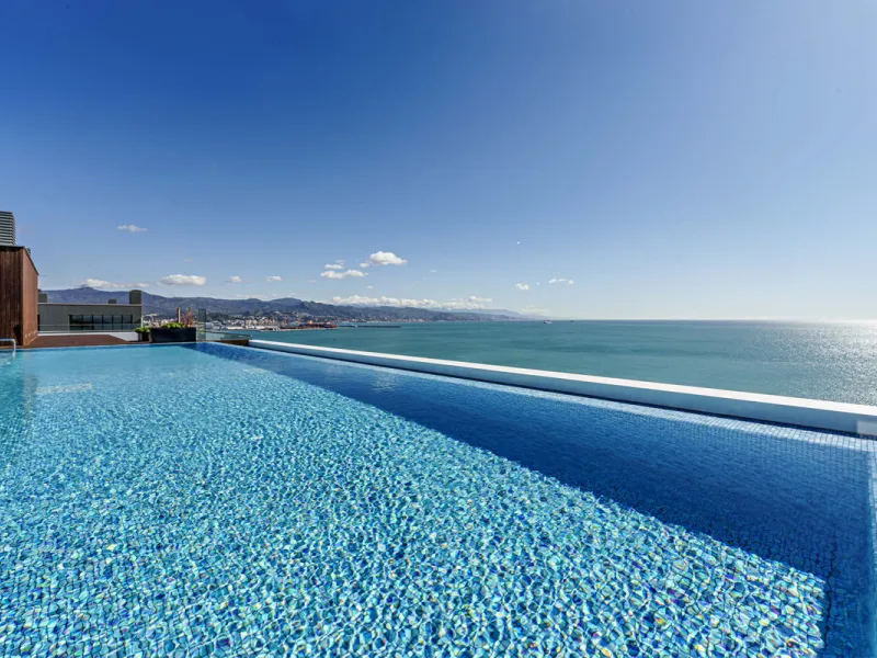 Apartment - Middle Floor Apartment в продаже в Málaga, Málaga. В доме 2 спален и 2 ванных комнат. Площадь дома 191 м²