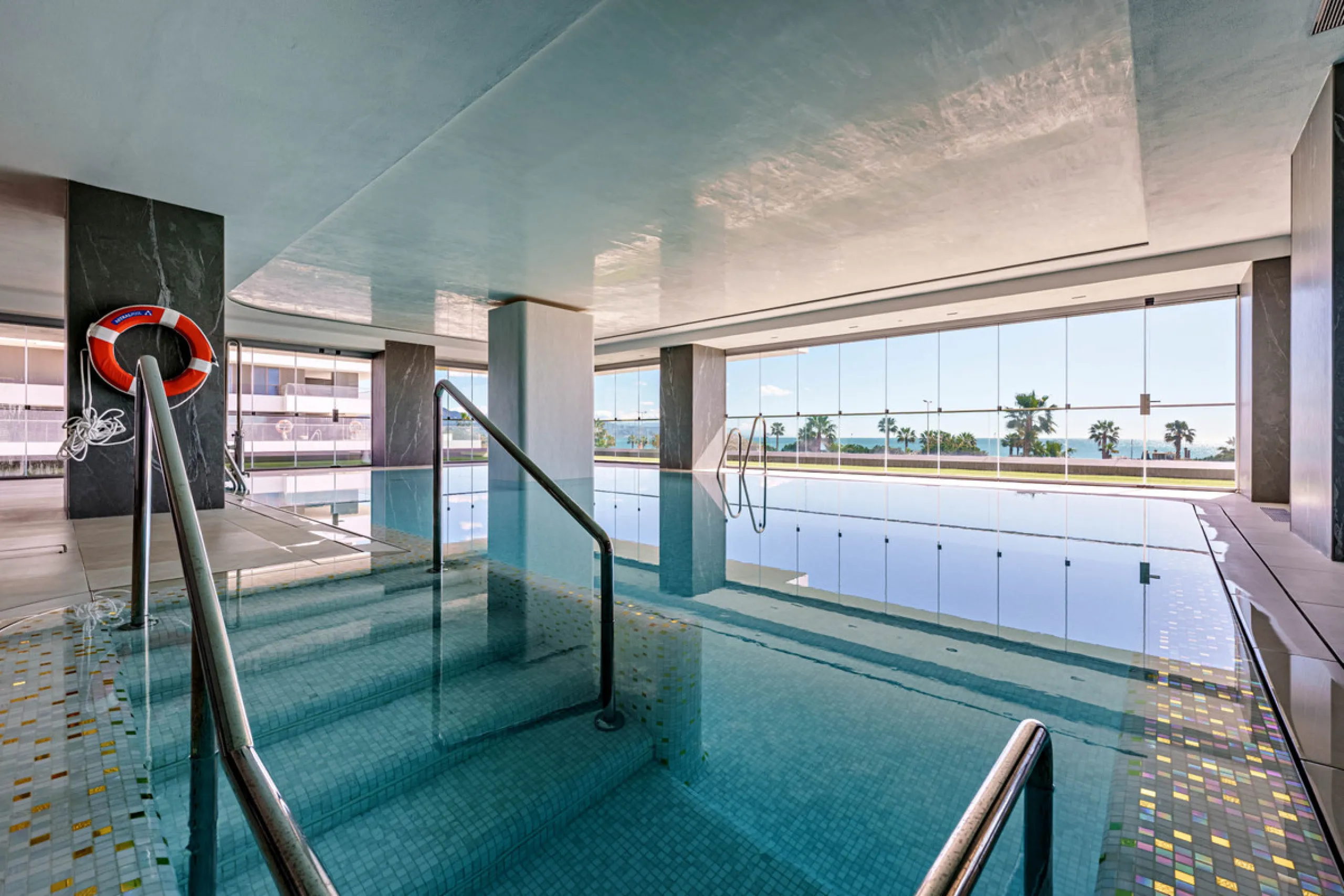 Apartment - Middle Floor Apartment в продаже в Málaga, Málaga. В доме 2 спален и 2 ванных комнат. Площадь дома 191 м²