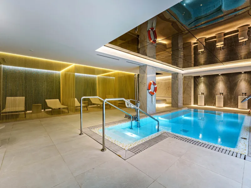 Apartment - Middle Floor Apartment в продаже в Málaga, Málaga. В доме 2 спален и 2 ванных комнат. Площадь дома 191 м²