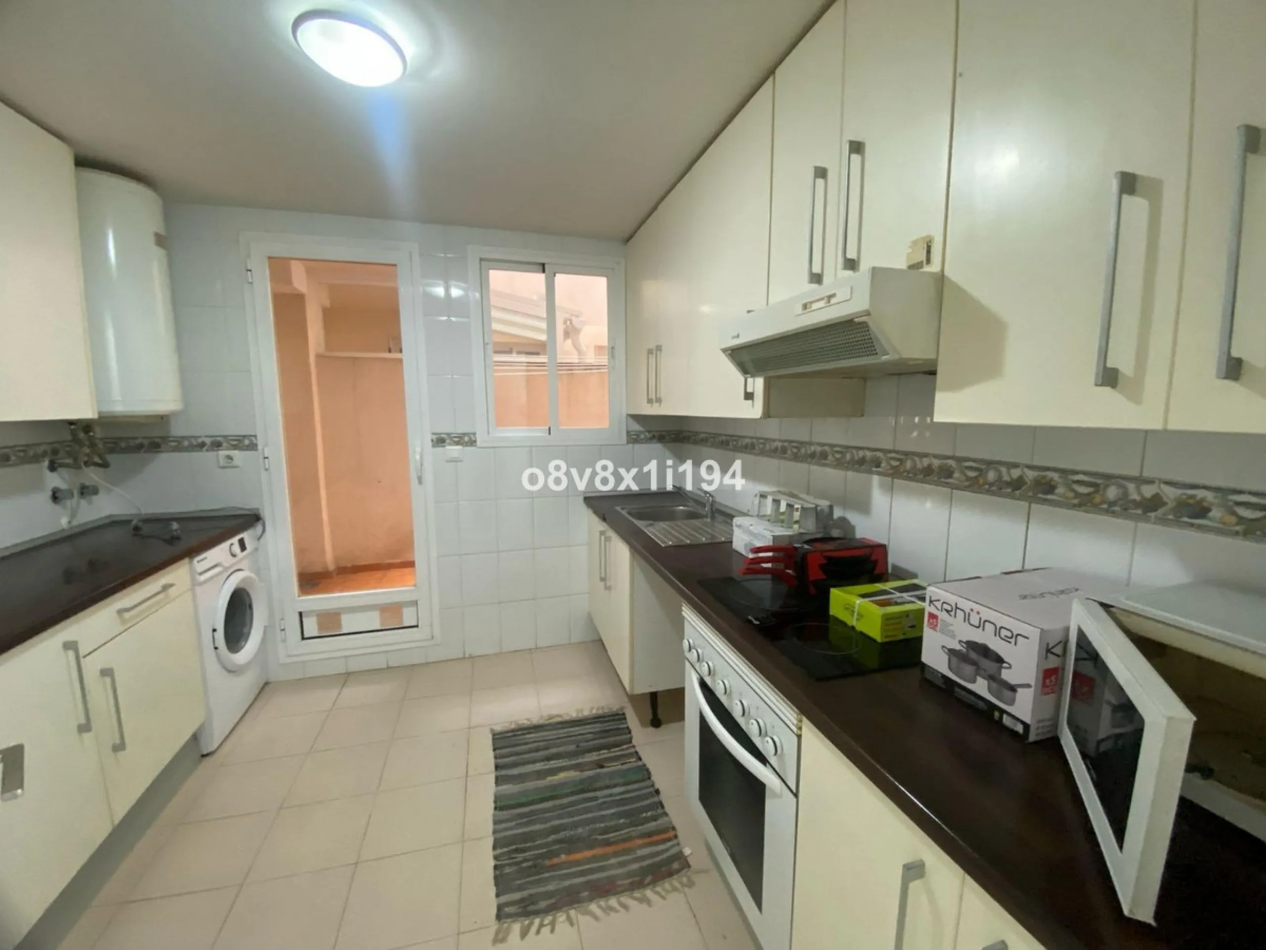 Ground floor apartment with private garden and basement in Doña Julia | 3 bedrooms + 2 parking spaces | High profitability