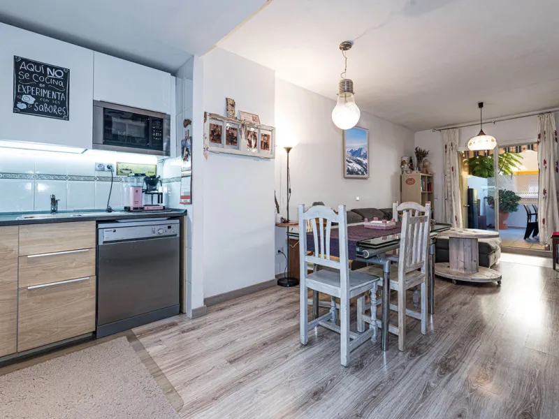 Fantastic Opportunity in Los Pacos!