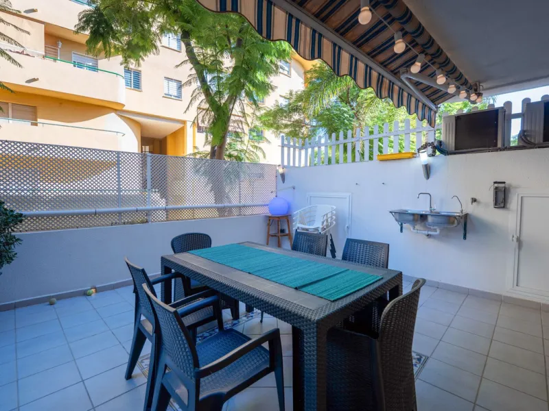 Fantastic Opportunity in Los Pacos!