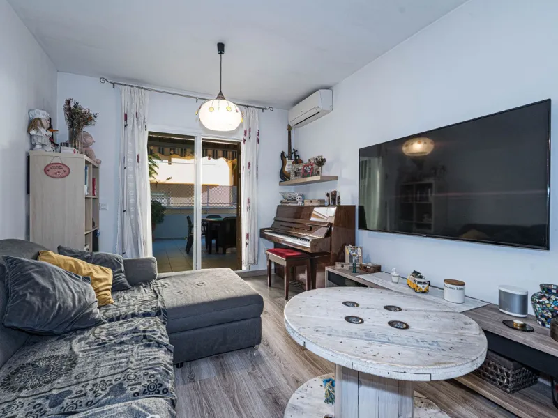 Fantastic Opportunity in Los Pacos!
