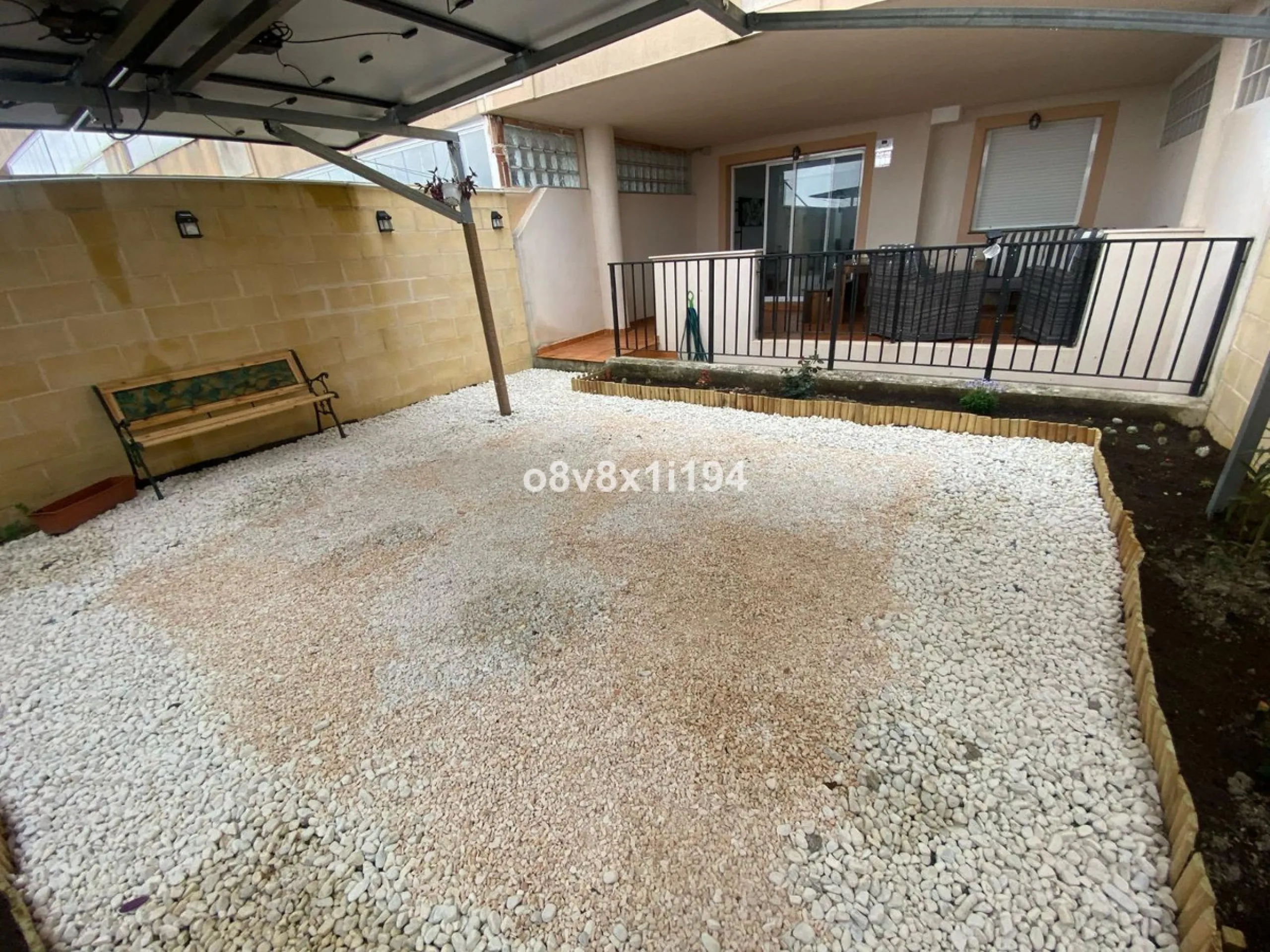 Ground floor apartment with private garden and basement in Doña Julia | 3 bedrooms + 2 parking spaces | High profitability