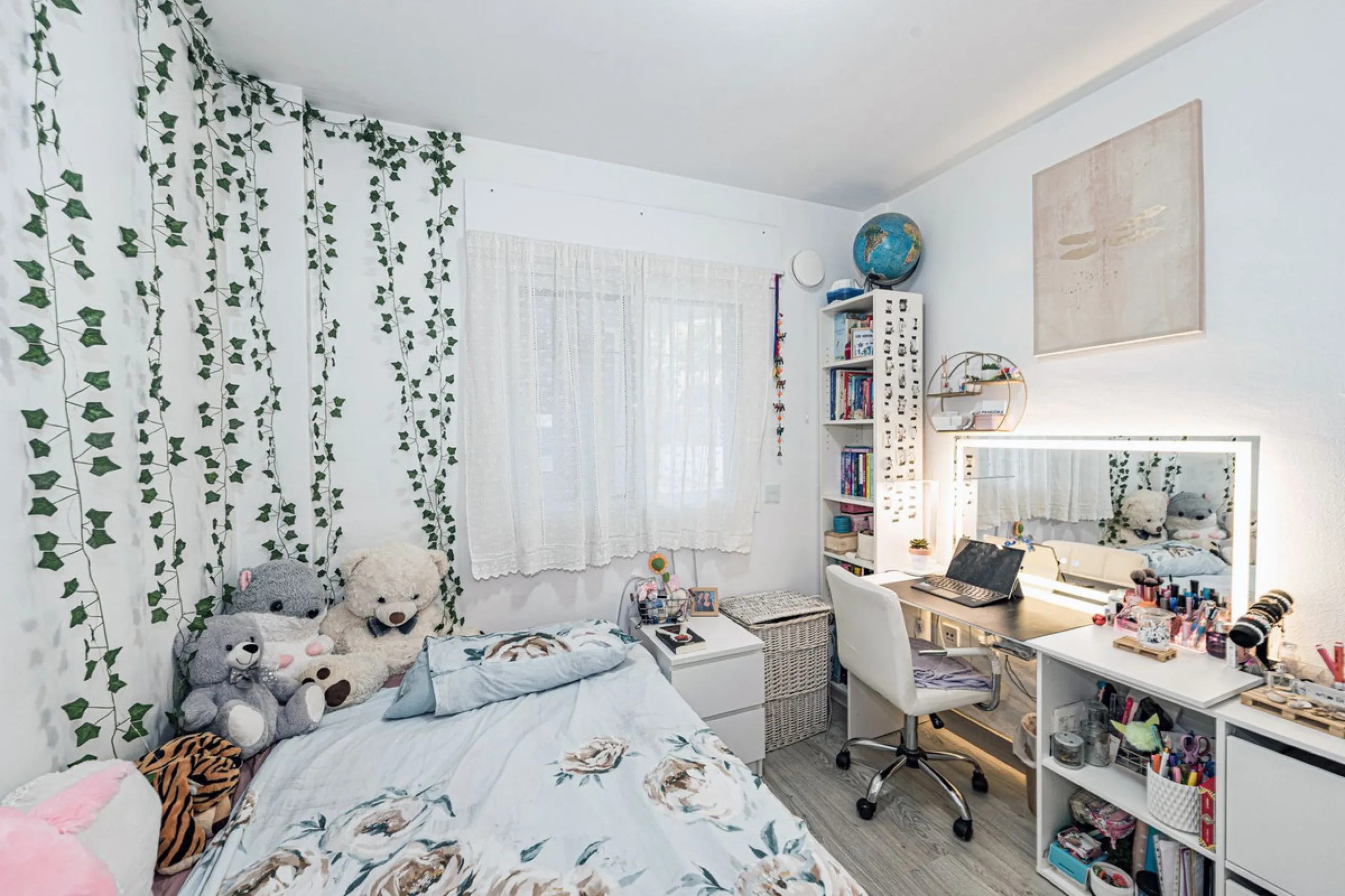 Fantastic Opportunity in Los Pacos!