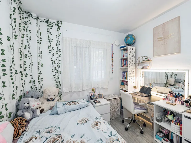 Fantastic Opportunity in Los Pacos!