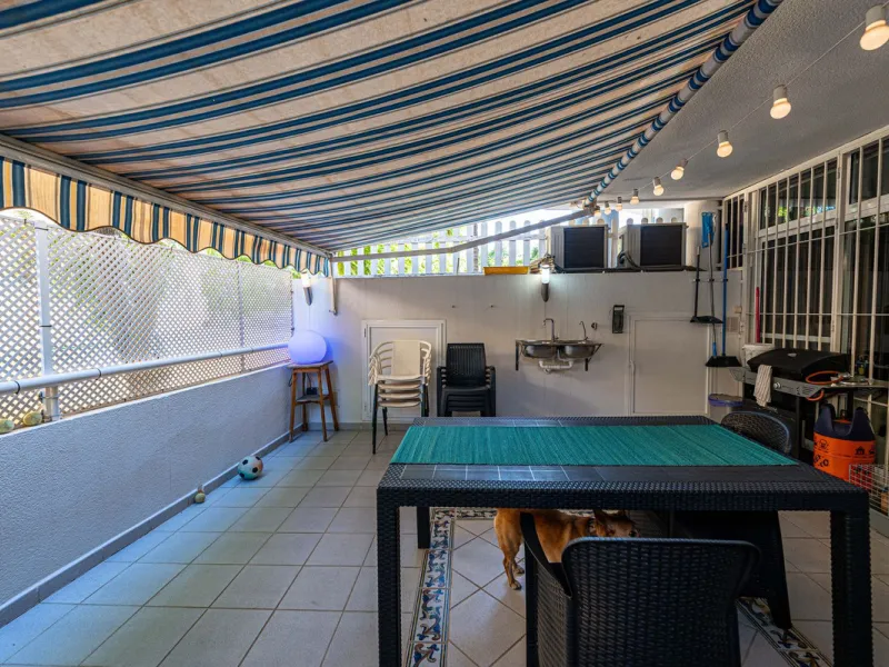 Fantastic Opportunity in Los Pacos!