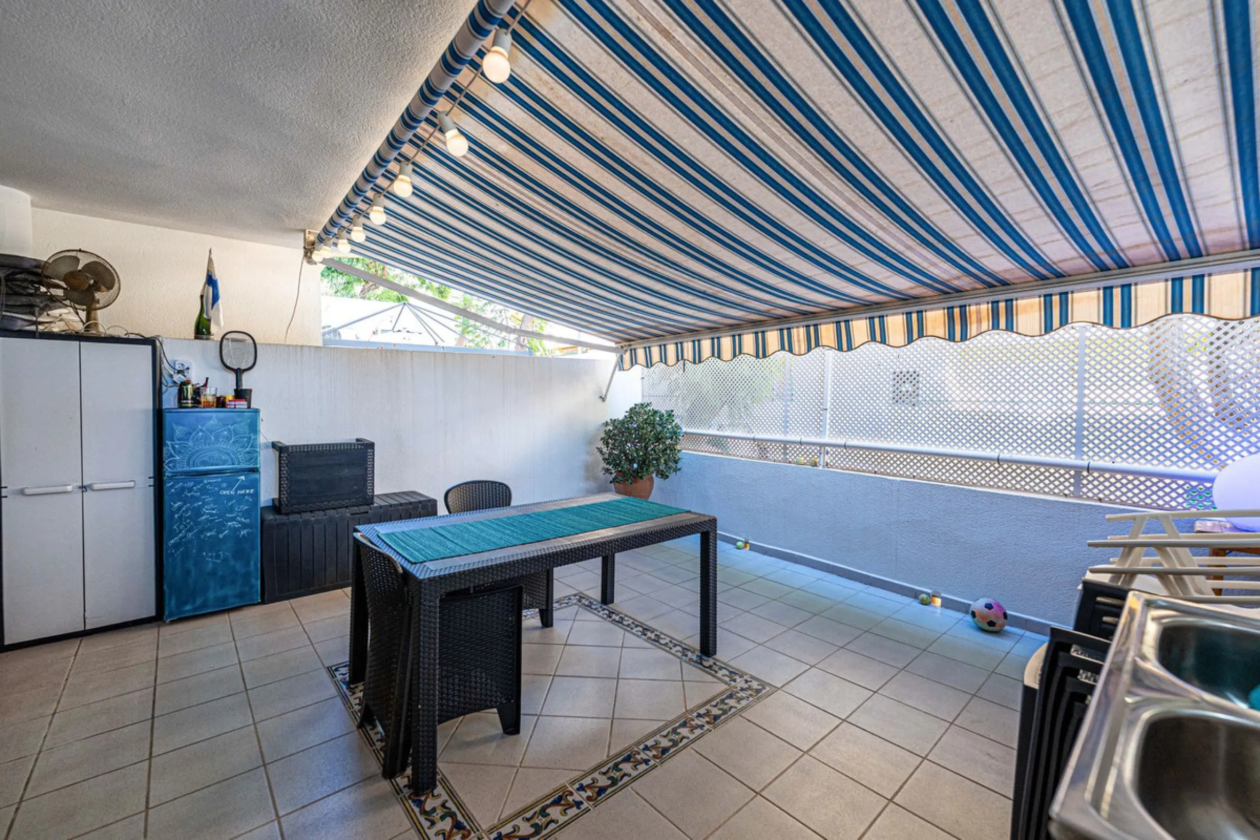 Fantastic Opportunity in Los Pacos!