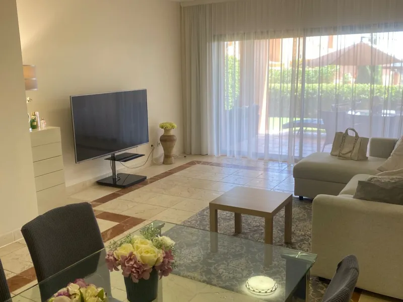 Discover the elegance and tranquility of Benatalaya, an exclusive development located on the Atalaya , Estepona. Surrounded by golf courses and nature, this prestigious gated community offers a unique lifestyle, combining security, comfort, and a privileg
