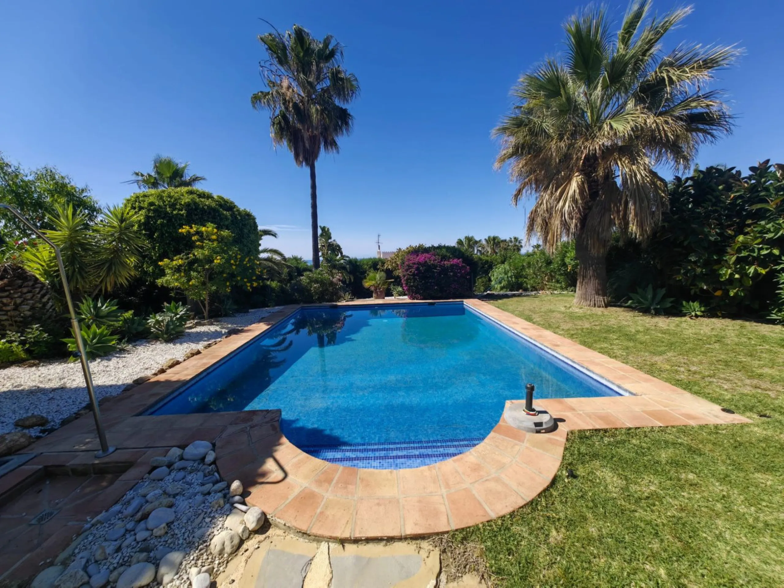 Stunning Andalusian Villa with Panoramic Sea Views – Puerto Romano, Estepona