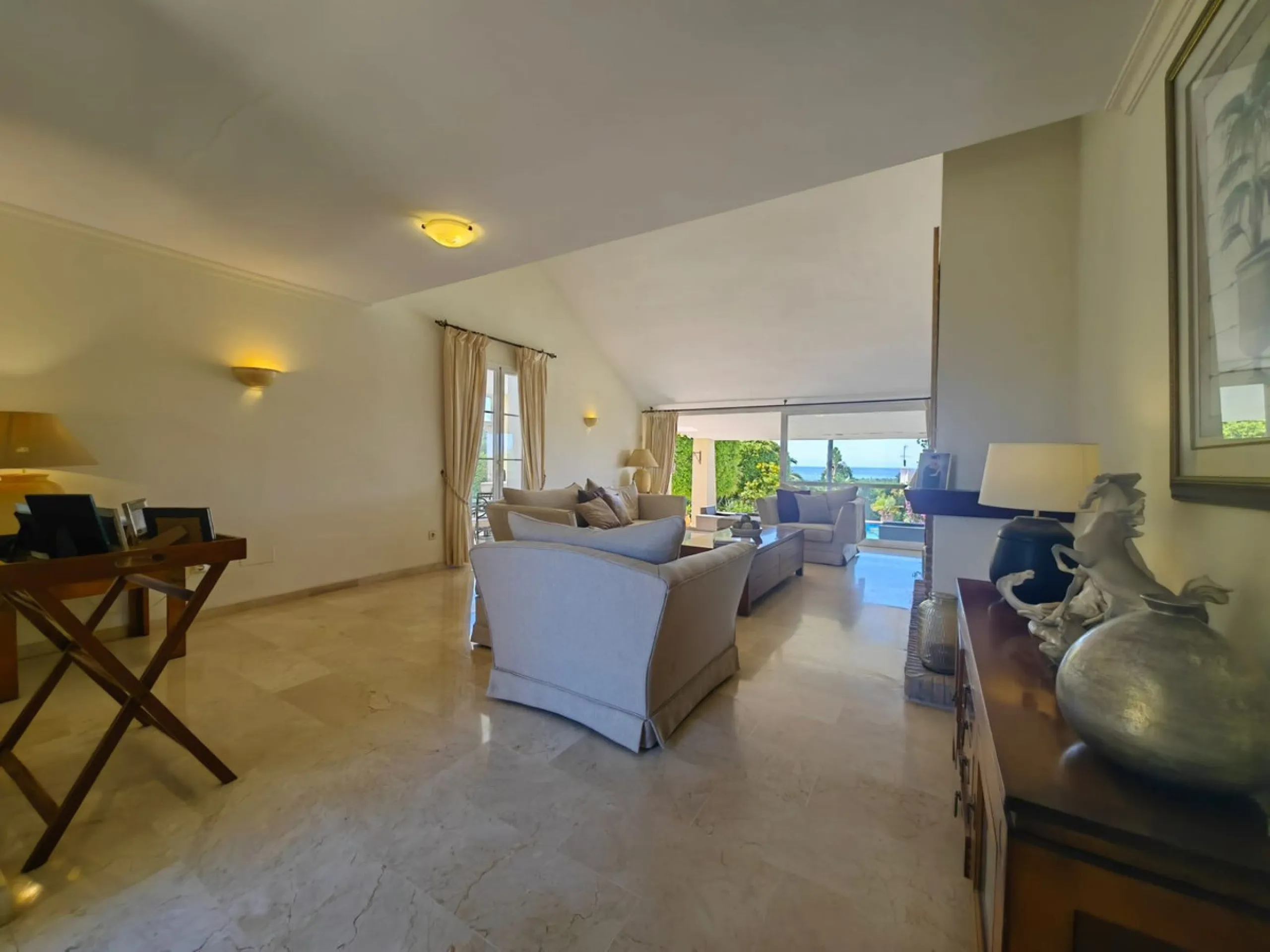 Stunning Andalusian Villa with Panoramic Sea Views – Puerto Romano, Estepona