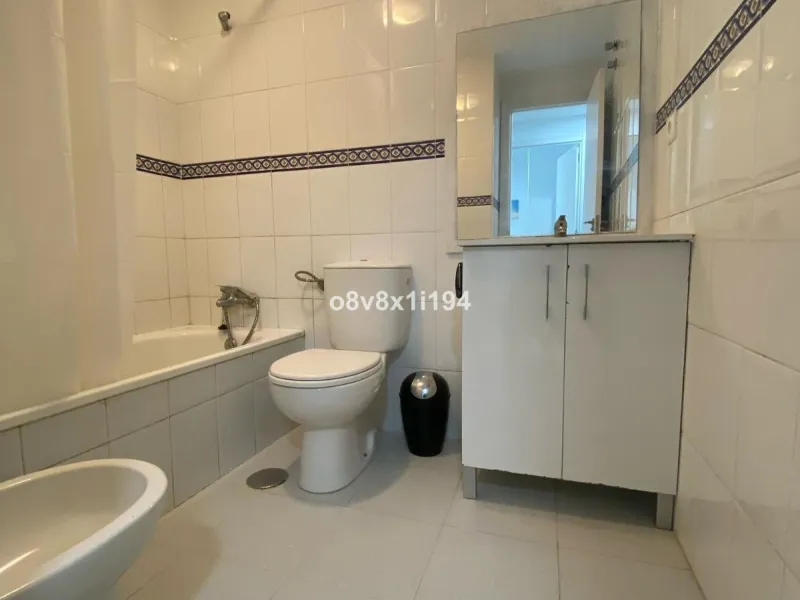 Ground floor apartment with private garden and basement in Doña Julia | 3 bedrooms + 2 parking spaces | High profitability