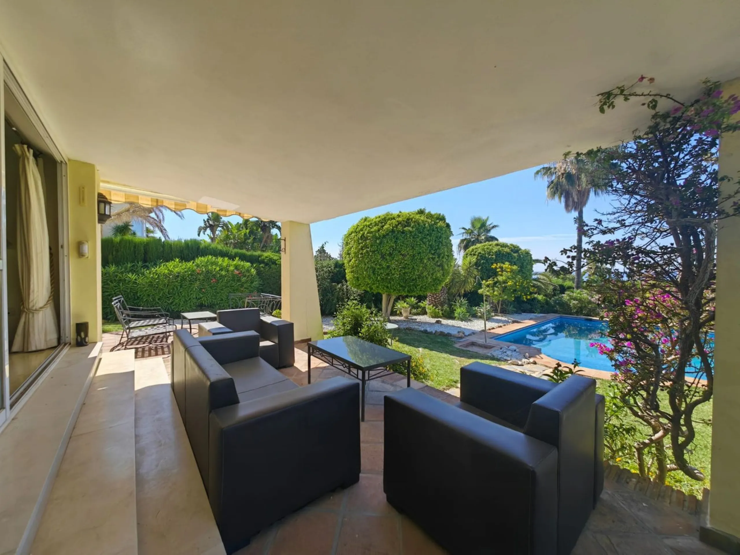 Stunning Andalusian Villa with Panoramic Sea Views – Puerto Romano, Estepona