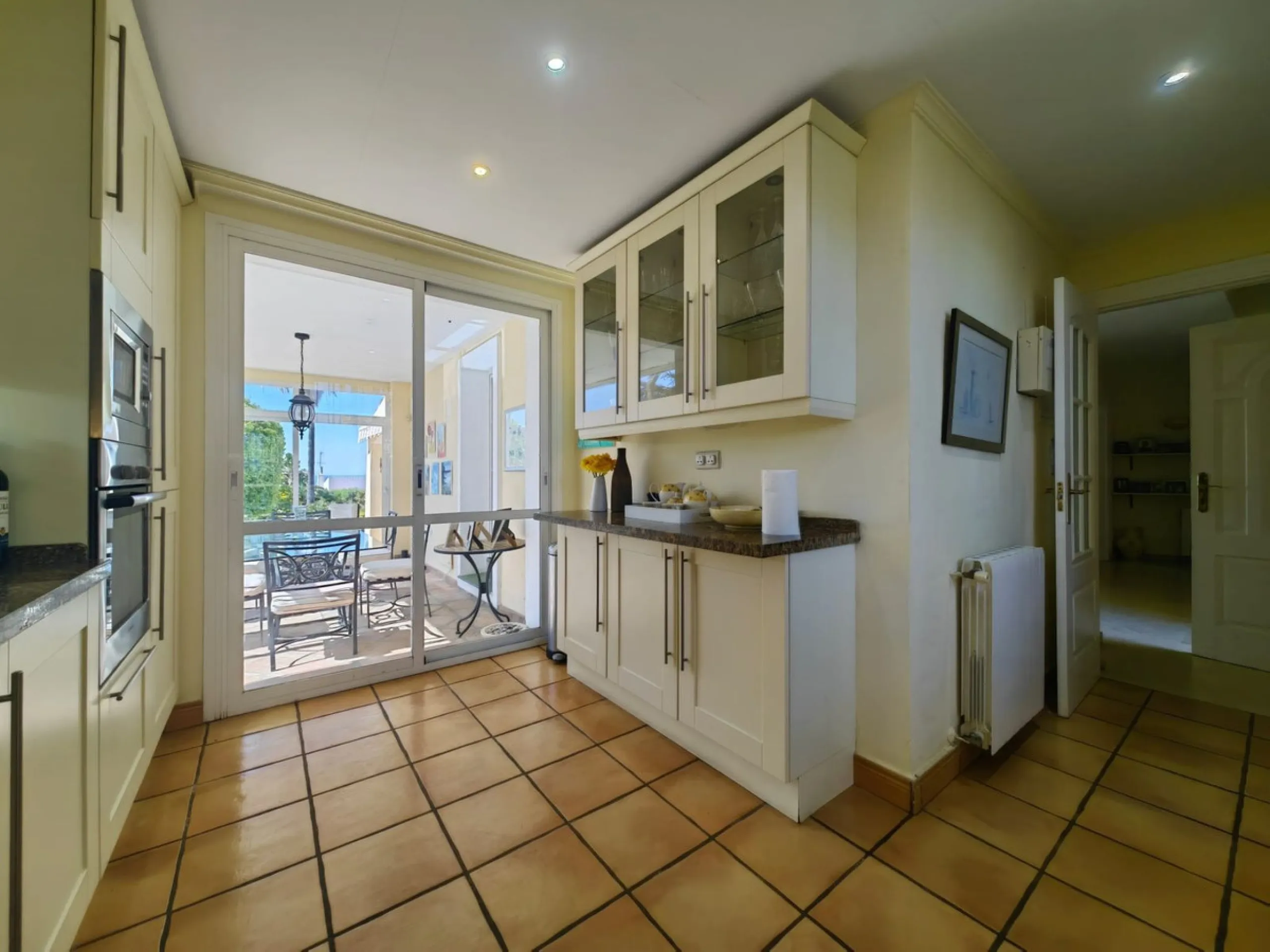 Stunning Andalusian Villa with Panoramic Sea Views – Puerto Romano, Estepona