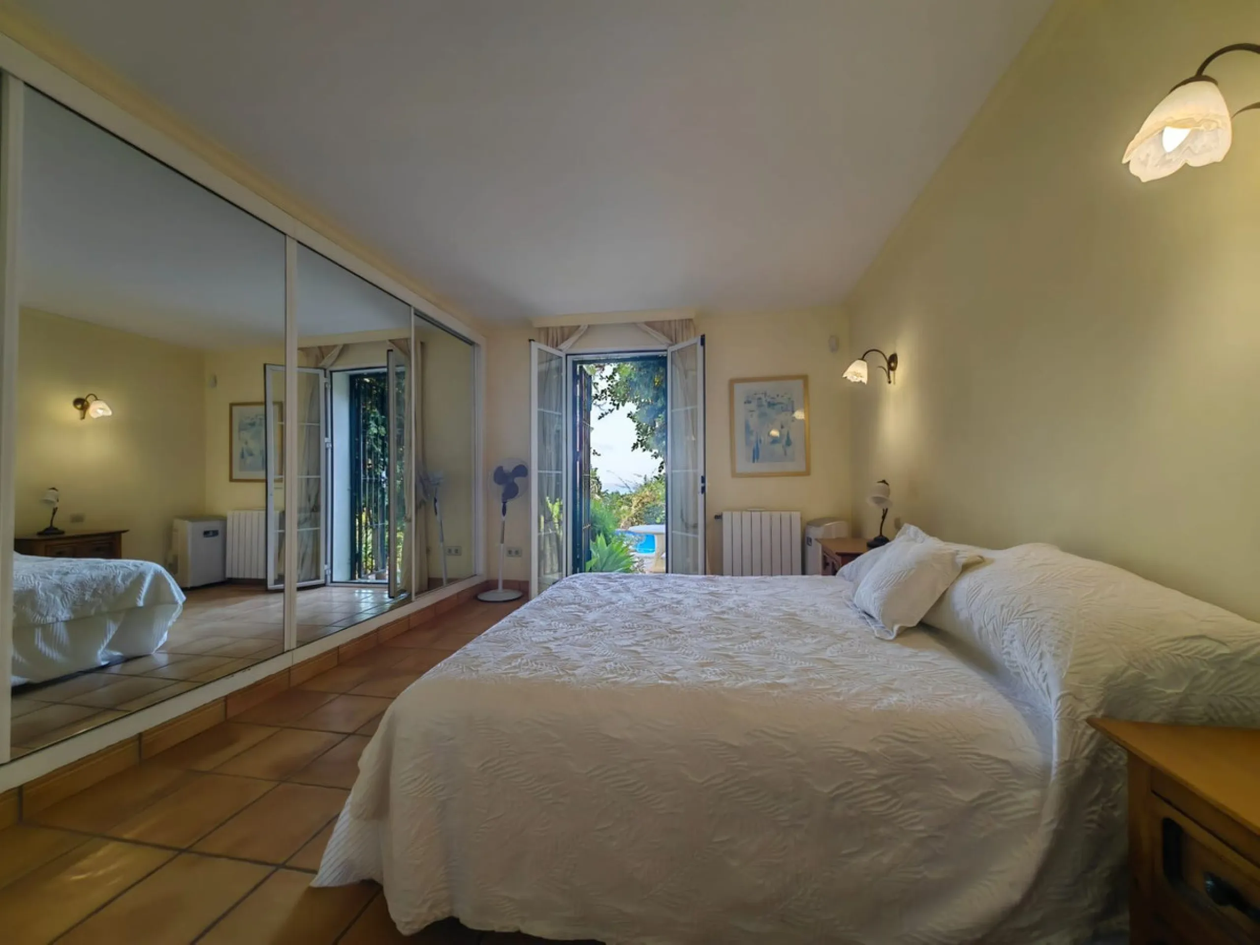 Stunning Andalusian Villa with Panoramic Sea Views – Puerto Romano, Estepona