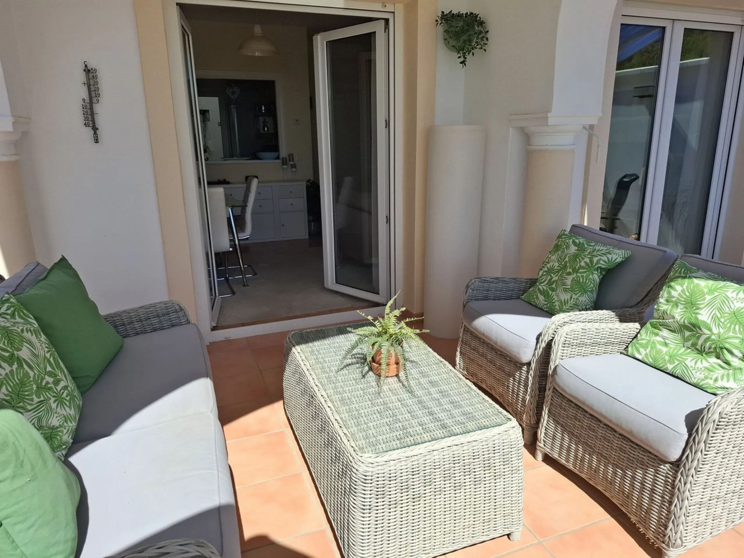 Charming 2-Bedroom Townhouse with Panoramic Views in Pueblo Valtocado, Mijas