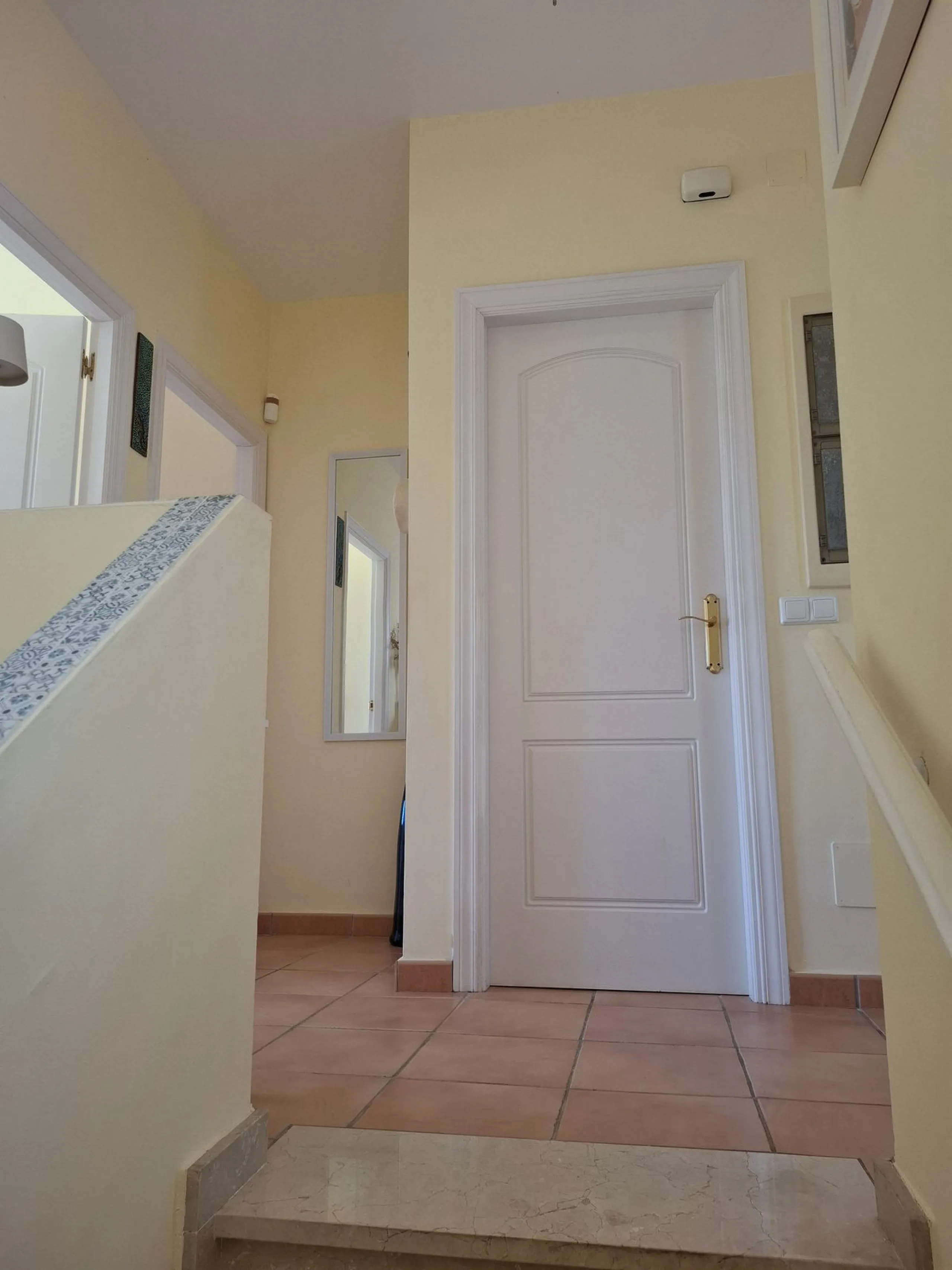 Charming 2-Bedroom Townhouse with Panoramic Views in Pueblo Valtocado, Mijas