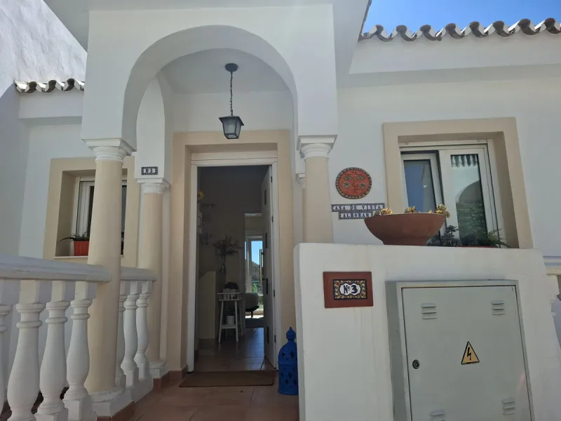 Charming 2-Bedroom Townhouse with Panoramic Views in Pueblo Valtocado, Mijas