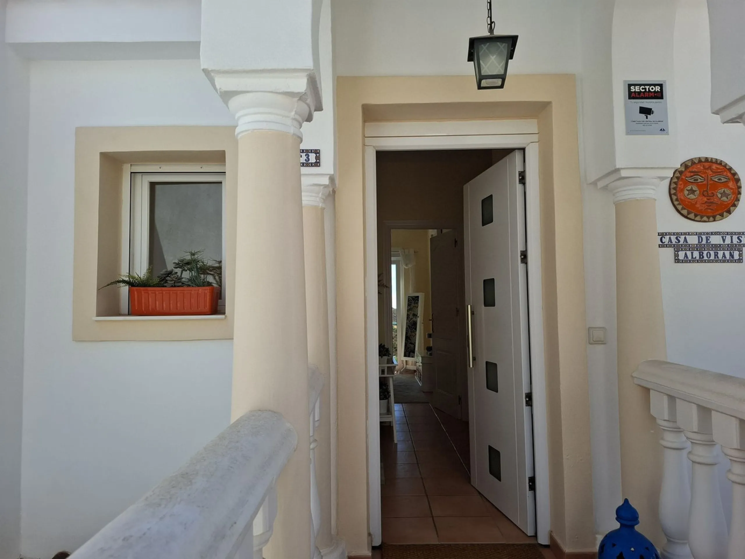 Charming 2-Bedroom Townhouse with Panoramic Views in Pueblo Valtocado, Mijas