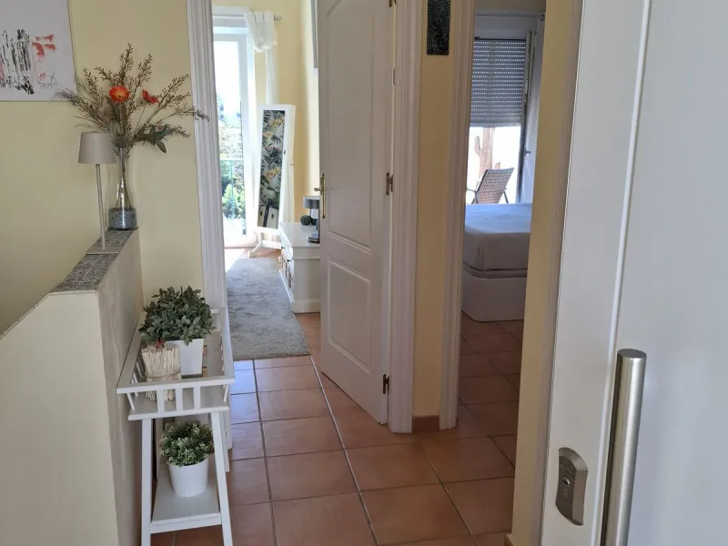 Charming 2-Bedroom Townhouse with Panoramic Views in Pueblo Valtocado, Mijas
