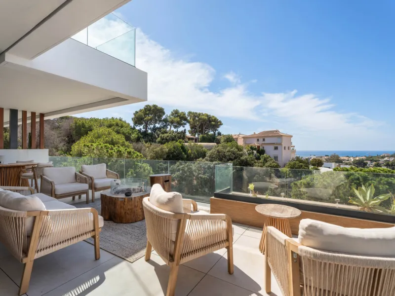 Apartment - Penthouse Duplex в продаже в Marbella, Málaga. В доме 3 спален и 3 ванных комнат. Площадь дома 173 м²