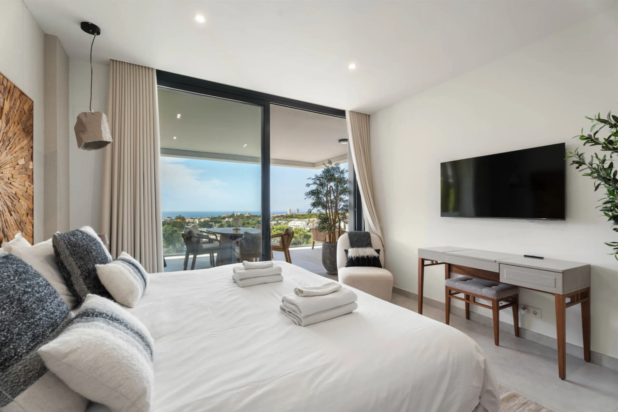 Apartment - Penthouse Duplex в продаже в Marbella, Málaga. В доме 3 спален и 3 ванных комнат. Площадь дома 173 м²