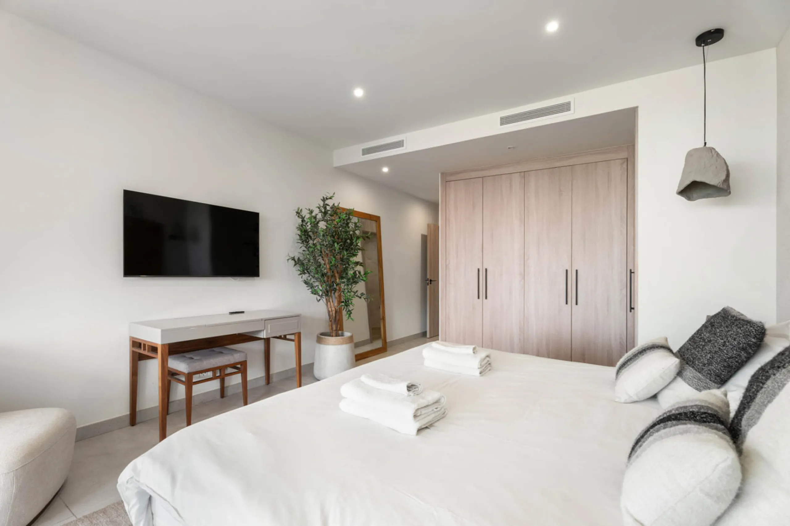 Apartment - Penthouse Duplex в продаже в Marbella, Málaga. В доме 3 спален и 3 ванных комнат. Площадь дома 173 м²