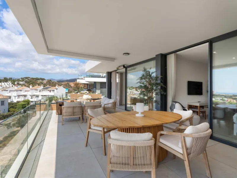 Apartment - Penthouse Duplex в продаже в Marbella, Málaga. В доме 3 спален и 3 ванных комнат. Площадь дома 173 м²