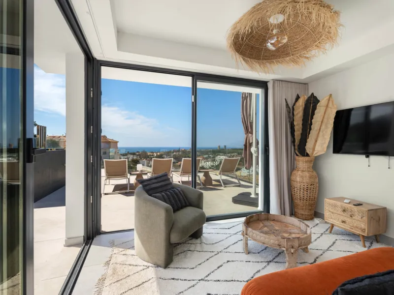 Apartment - Penthouse Duplex в продаже в Marbella, Málaga. В доме 3 спален и 3 ванных комнат. Площадь дома 173 м²
