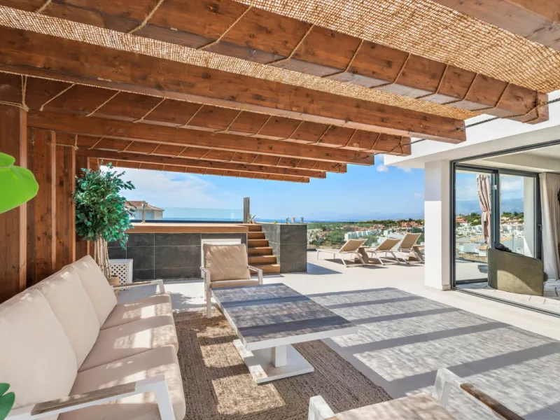 Apartment - Penthouse Duplex в продаже в Marbella, Málaga. В доме 3 спален и 3 ванных комнат. Площадь дома 173 м²