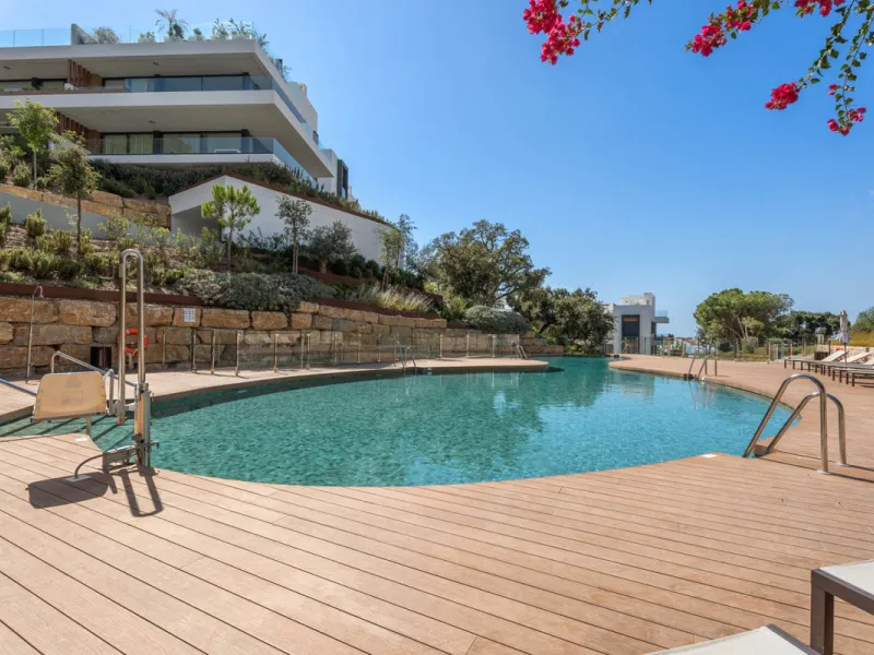 Apartment - Penthouse Duplex в продаже в Marbella, Málaga. В доме 3 спален и 3 ванных комнат. Площадь дома 173 м²